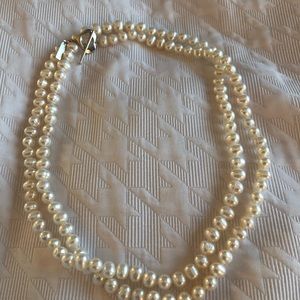 Vantel White pearl strand